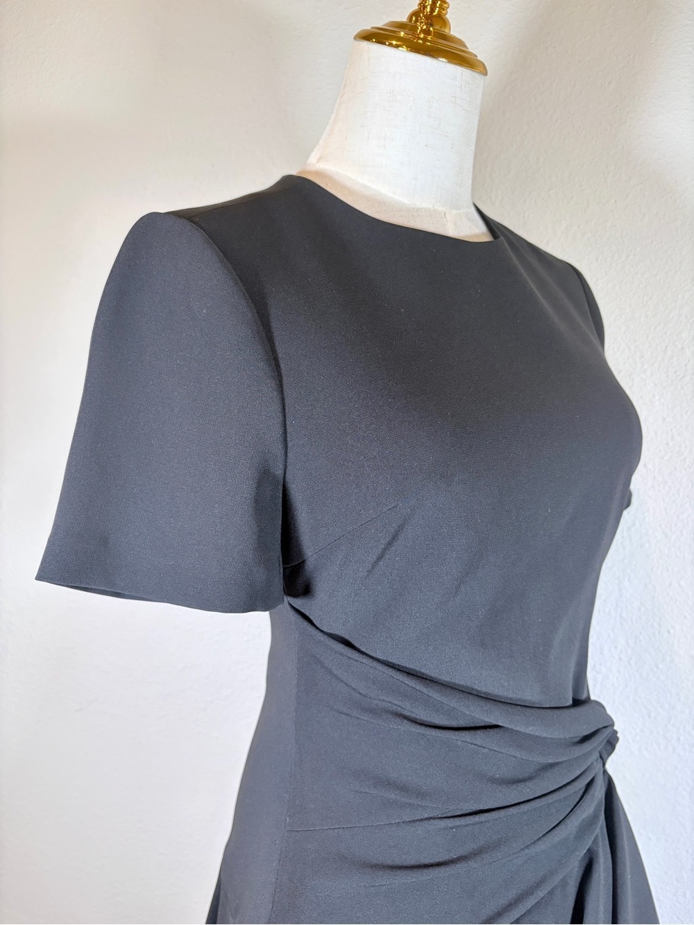 Cinq a Sept Fontaine Crewneck Flounce Black Mini Dress Size 2 - Picture 4 of 10